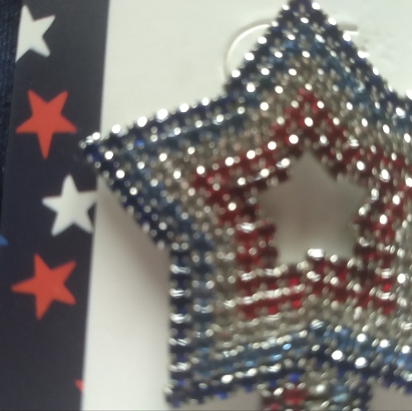 Star Earrings - Picture 3 of 6